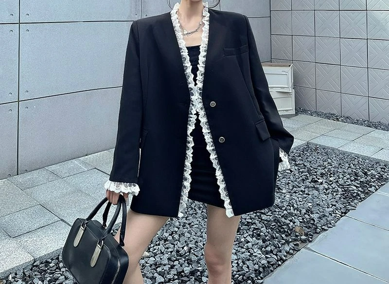 

Fashion Lace Splicing Blazer Women's Spring and Autumn New Loose Temperament Shoulder Padded Suit Top