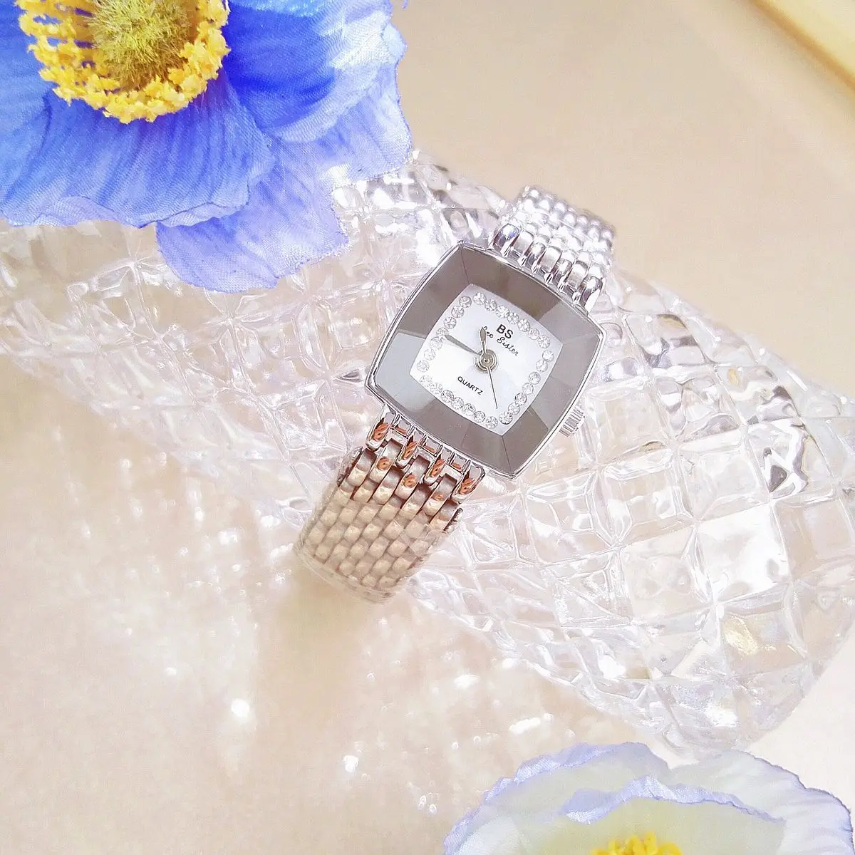 Women Watches Bracelets light luxury Brands square Niche Temperament waterproof Female Stainless Steel Metal Chain Watches