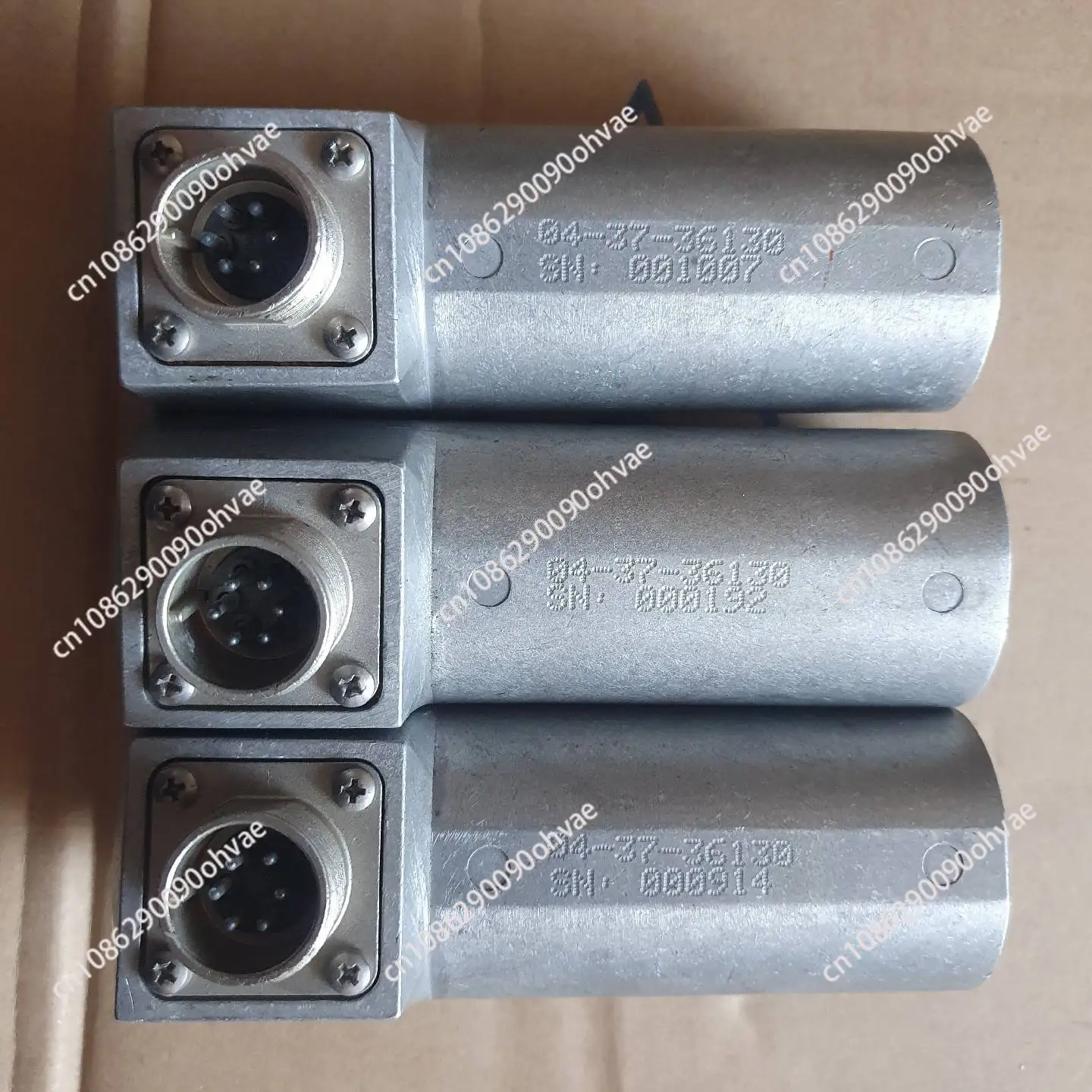 

Ультразвуковой датчик для высококачественной системы нивелирования асфальтоукладчика PN.04-37-36130/05940015 (для шнека)