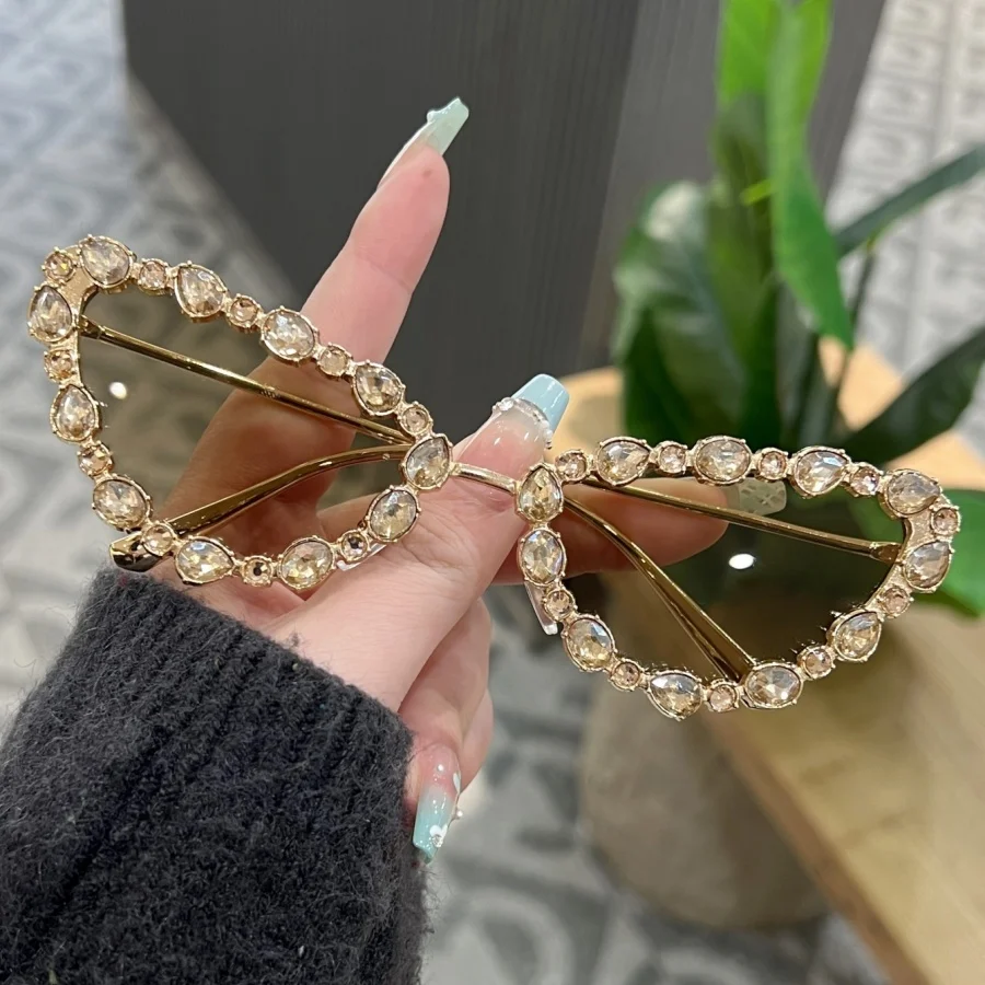 Gafas de moda para mujer, nuevo estilo, de gama alta, con diamantes de imitación, ojo de gato, personalidad, Metal, versátil, regalo de vacaciones, Black Friday D, 1 ud.