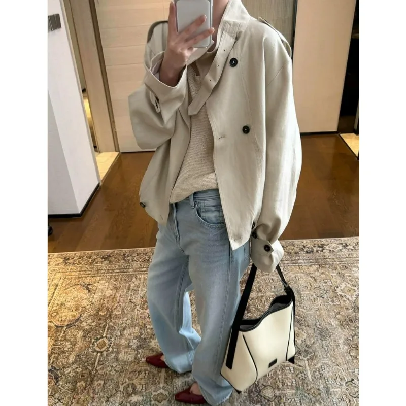 Loose and Short White Windbreaker Jacket for Women in The New Autumn Styl Retro Casual Jacket That Looks Great Petite Women Coat