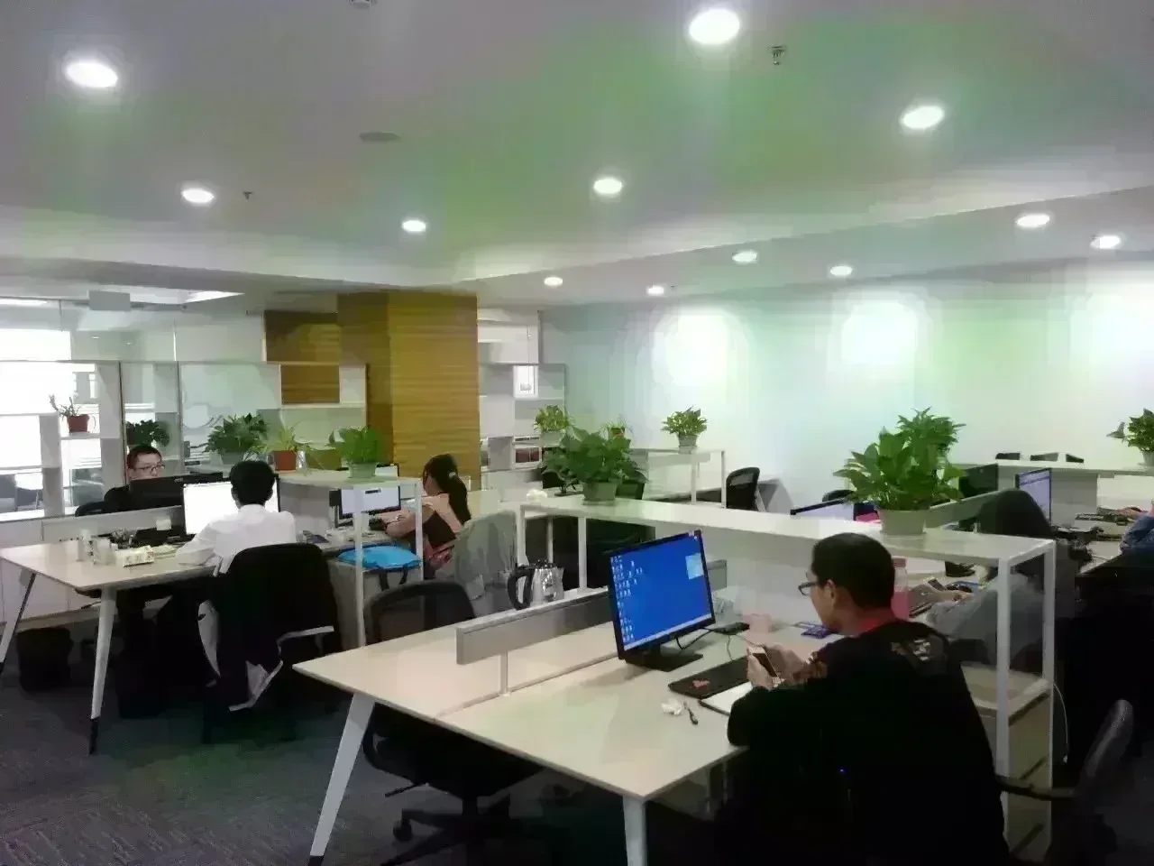 100% Original MAX6675ISA+T sensor interface Cold-Junction-Compensated K-Thermocouple-to-Digital Converter MAX667