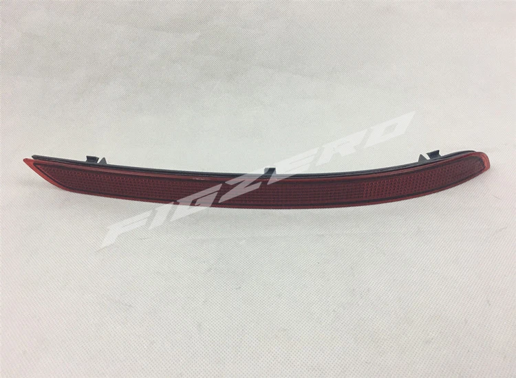 China Brand New Genuine Figzero Rear Bumper Side Light Reflective Strip For Mercedes Benz W166 ML300 ML320 ML350 ML400 2011-2016