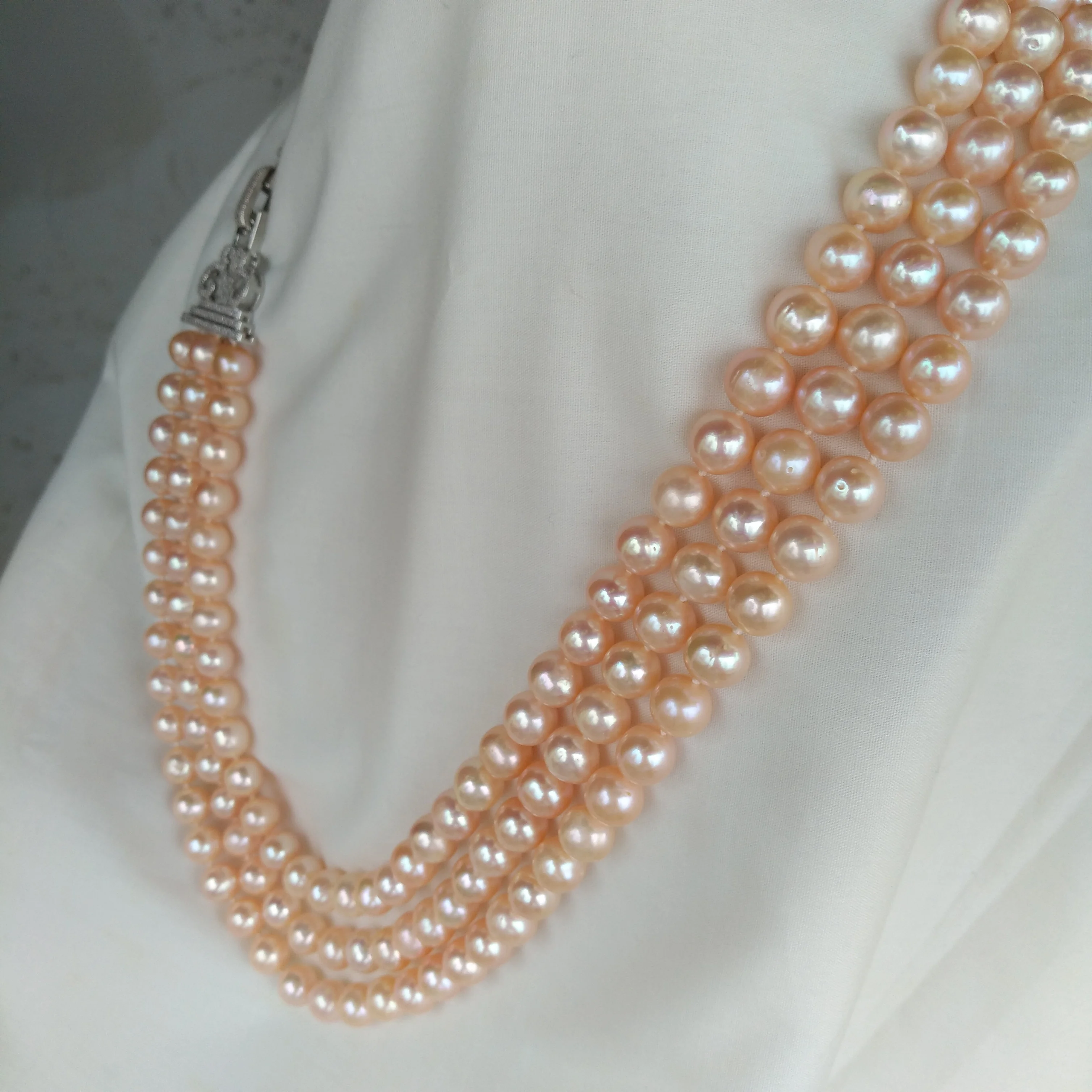 Triple Strand 8-9mm Round South Sea Gold Pink Pearl Necklace 19“-21