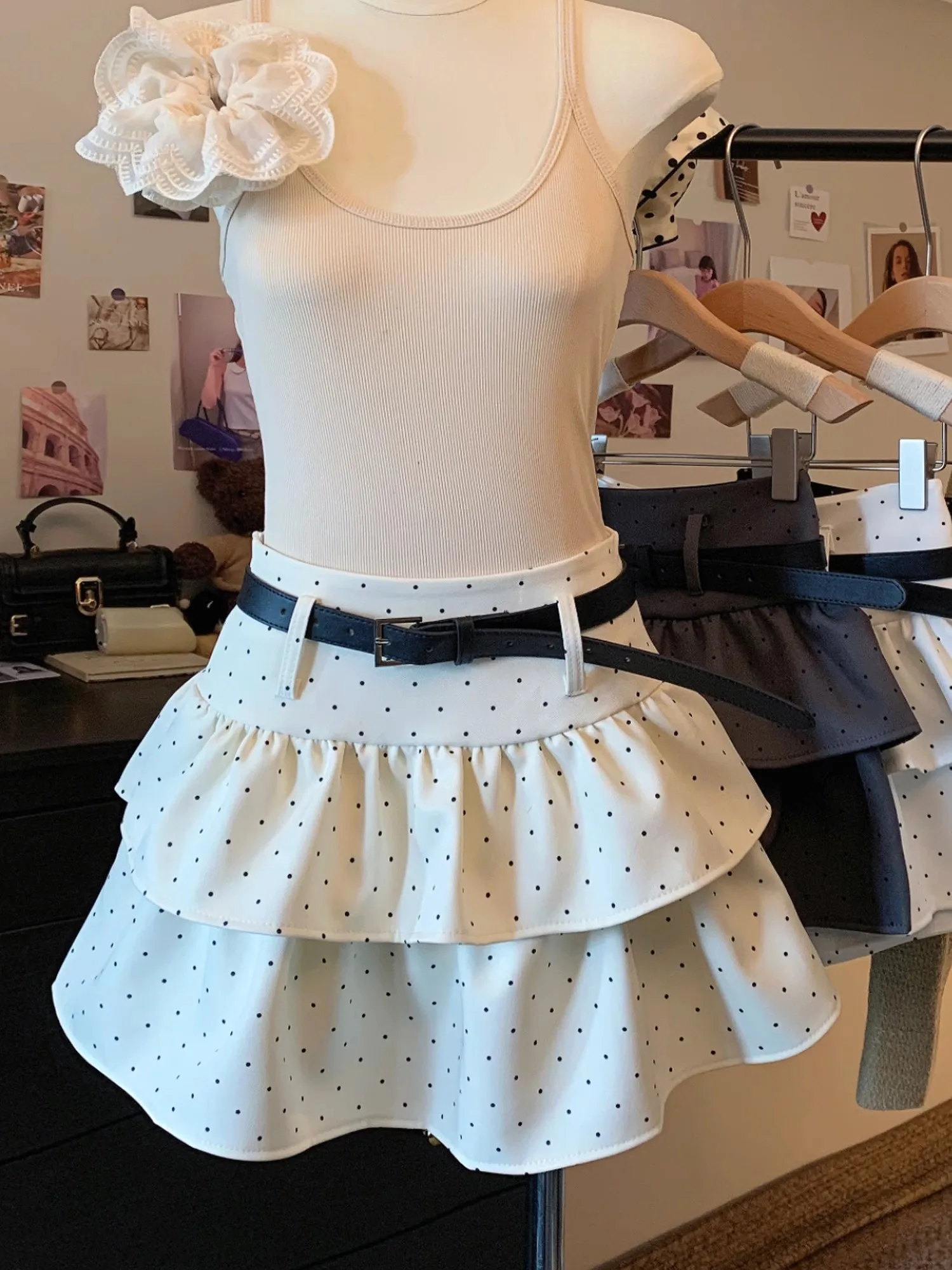 

Летняя женская юбка-трапеция в горошек с оборками, с высокой талией, из полиэстера, стандартный крой, с боковой молнией, защита от просвечивания