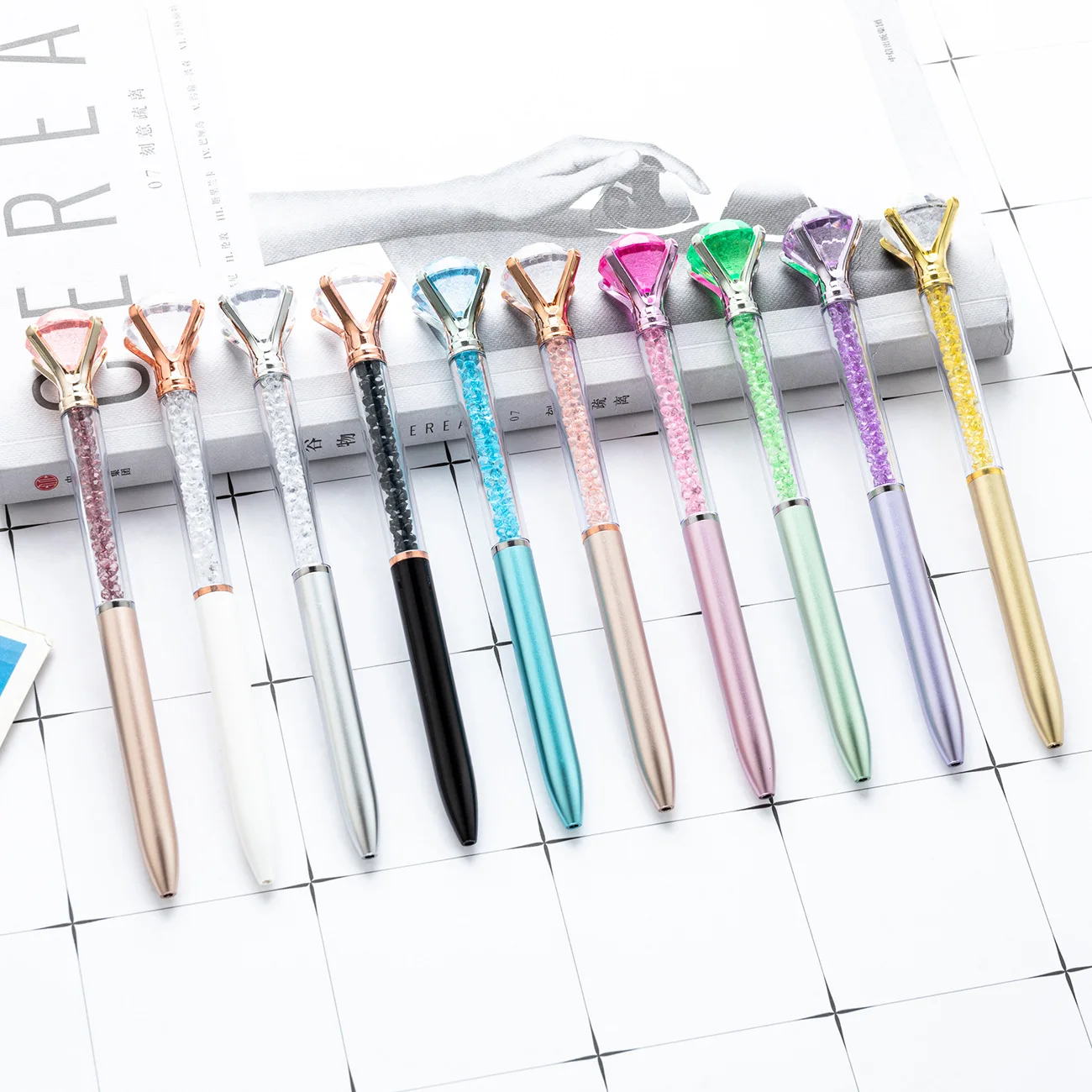 Large Diamond Ballpoint Pen Crystal Rotating Black Refill Pen Imitation Metal Luxury Office Oil Ball Point Pen School Supplies