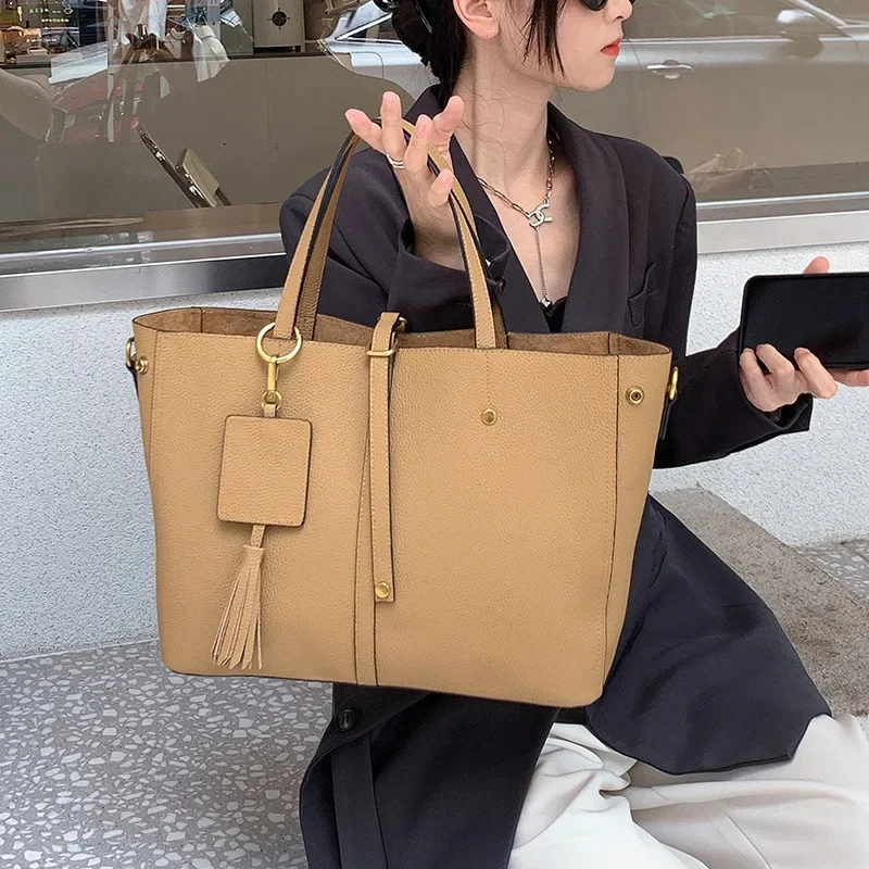 

2024 Fashion Trend New Genuine Leather Women's Bag Exquisite Shoulder Crossbody Bag Large Capacity Versatile Commuting Handbag