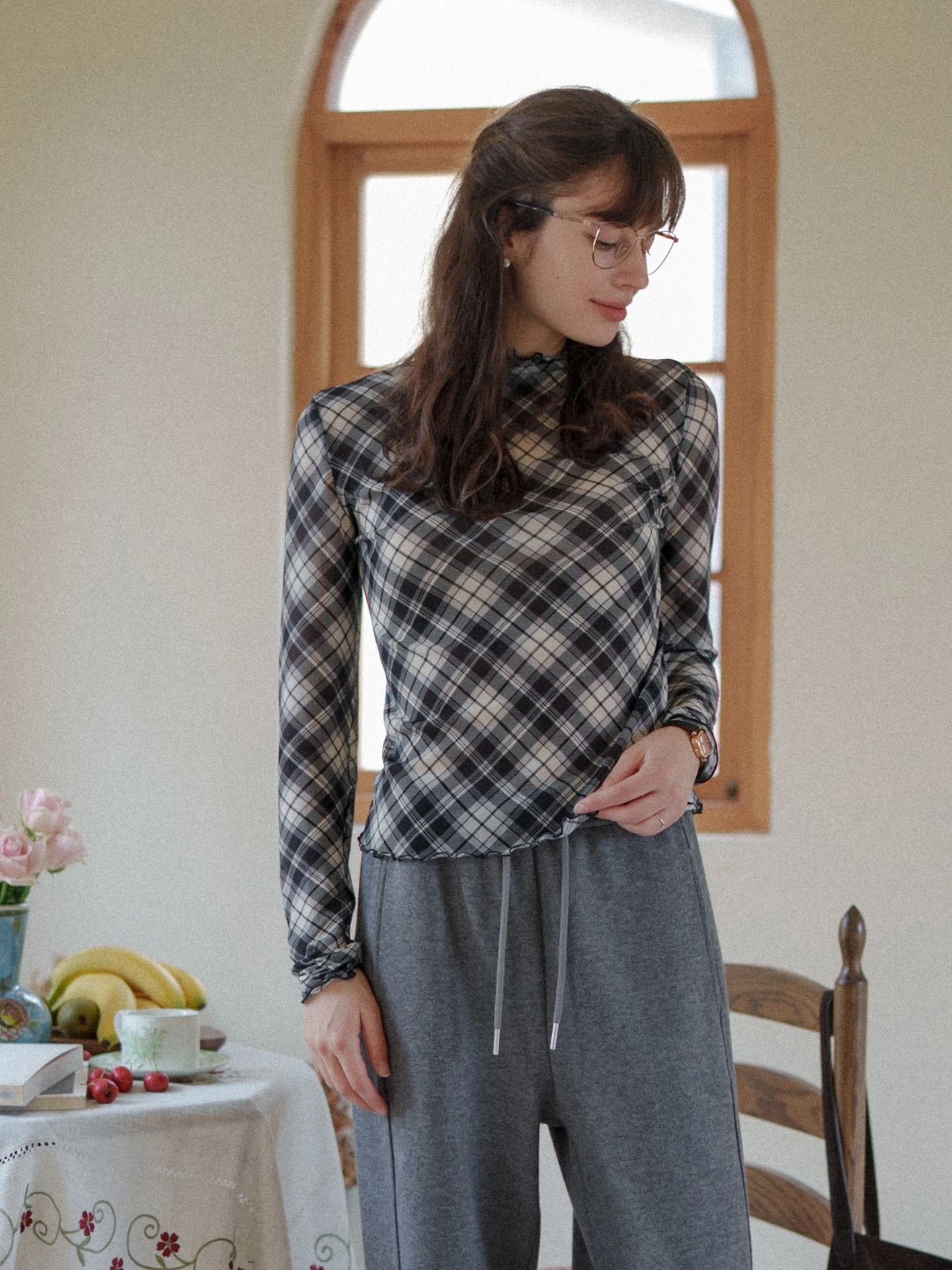 

Ретро-футболка в клетку, базовый слой, облегающий крой, с высоким воротником, внутренняя одежда, женская, прямого кроя, с длинным рукавом, из полиэстера