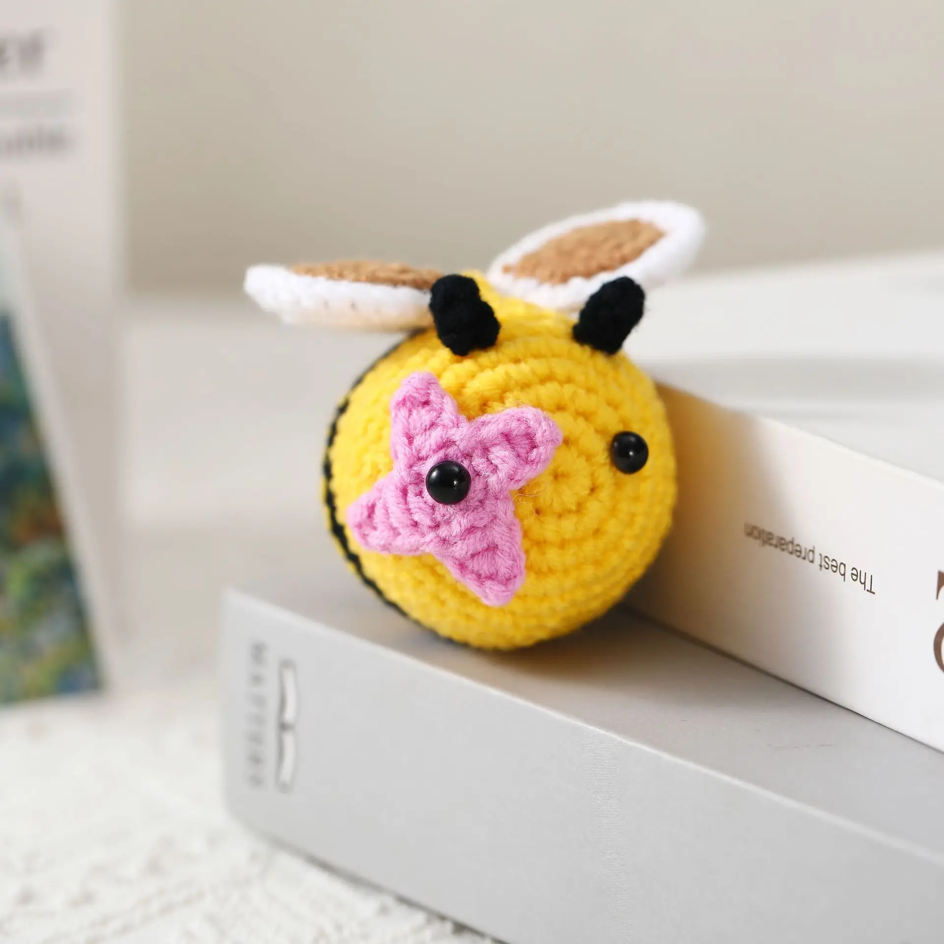 Handmade Exquisite Keychain by Little Bees, Creative Yarn Crochet Small Pendant, Cute Insect Pendant, Finished Product