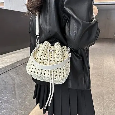 Minimalist Luxury Leather Diaper Bag For Women Designer Large Capacity Tote Vintage Elegant Fashionable Classic Commuter