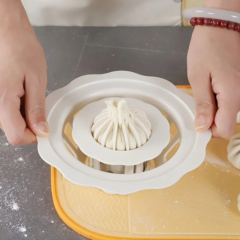Kitchen Steamed Buns Mold Machine Handmade Small Dumpling Maker Tool for Household Use
