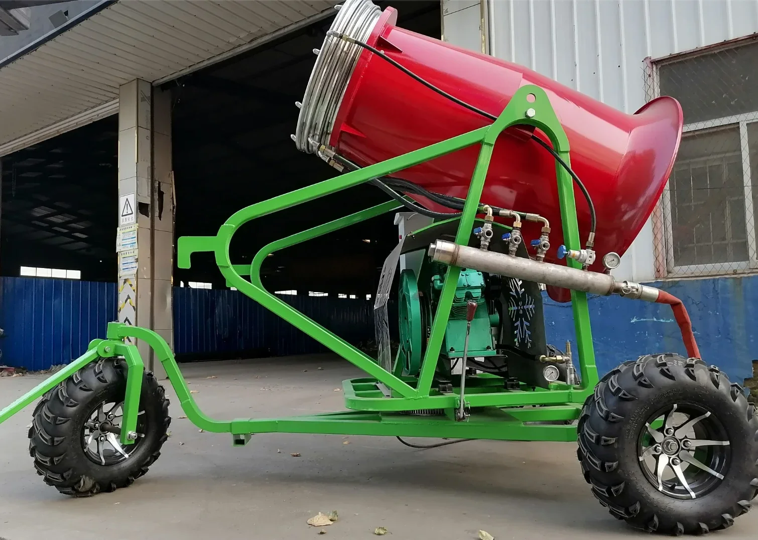 Outdoor ski resort Snow Making Machine