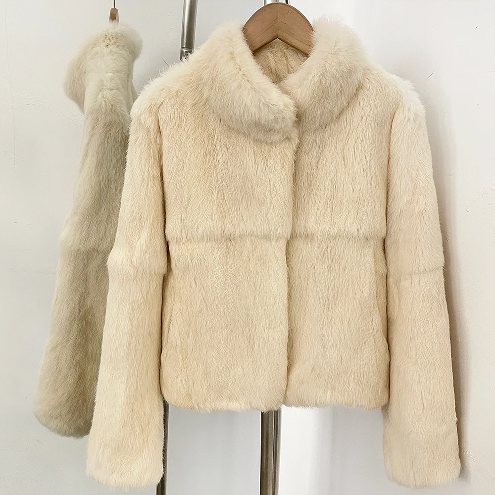 Elegant Natural Fur Jacket Women Short Oversized Fur Jacket Natural Fur Collar Cold Weather Party Wear Daily Luxury for Women