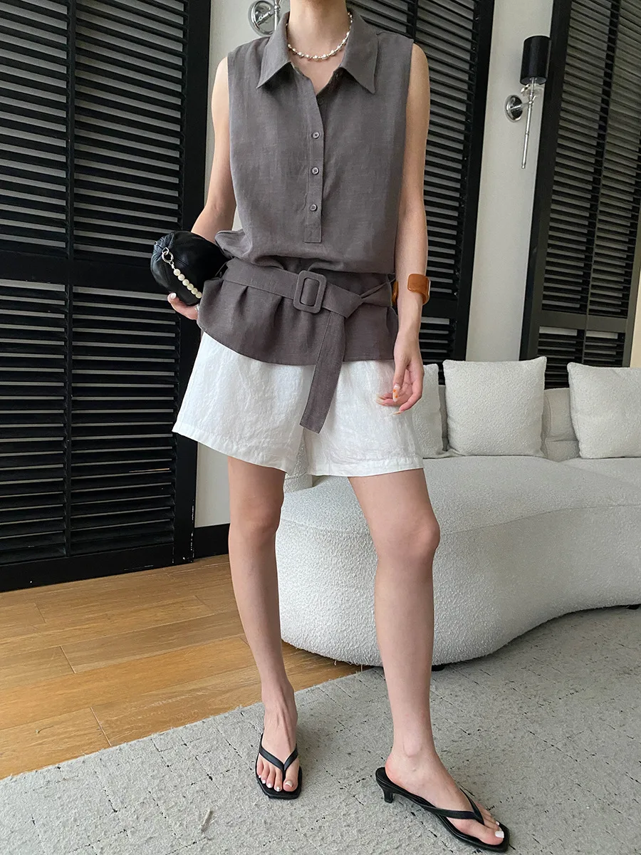 Sommerliches Damen-Tanktop mit einfarbigem Kragen und lockerem Schnitt am Bund – Detail 5