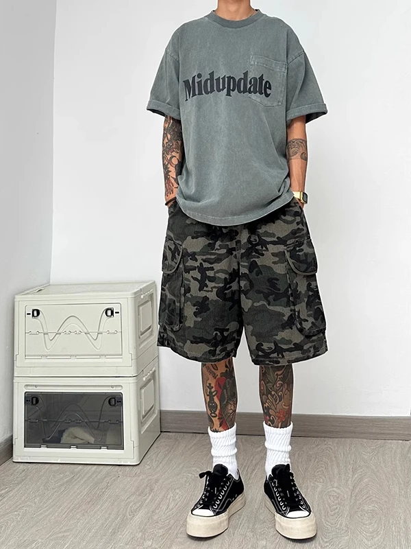 

Свободный крой, камуфляжные рта в американском стиле ретро, мужские летние тонкие модные брендовые свободные спортивные брюки с большими кетами, свободная спортивная одежда в пять четвертей