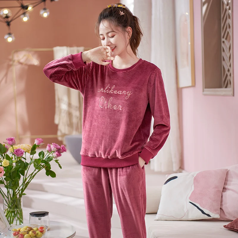 Women's Winter Island Velvet Pajamas Set Letter Sleepwear Coral Fleece Homewear Thick Warm Velvet Female Suit Fall Sweatshirt