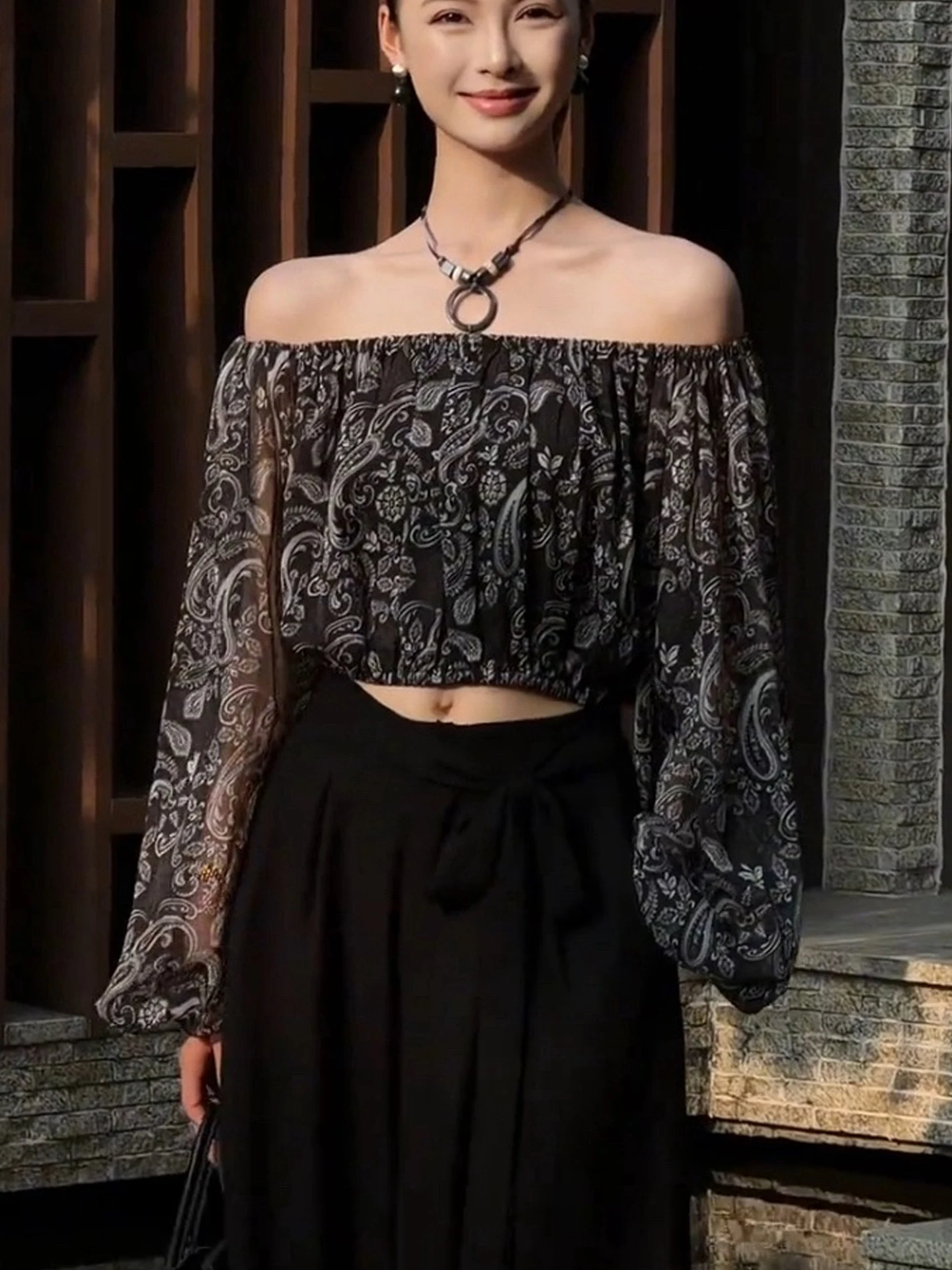 

Retro Floral Print Chiffon Sunscreen Shirt Women's Summer New Fashionable Versatile Thin One-Shoulder Blouse Breathable