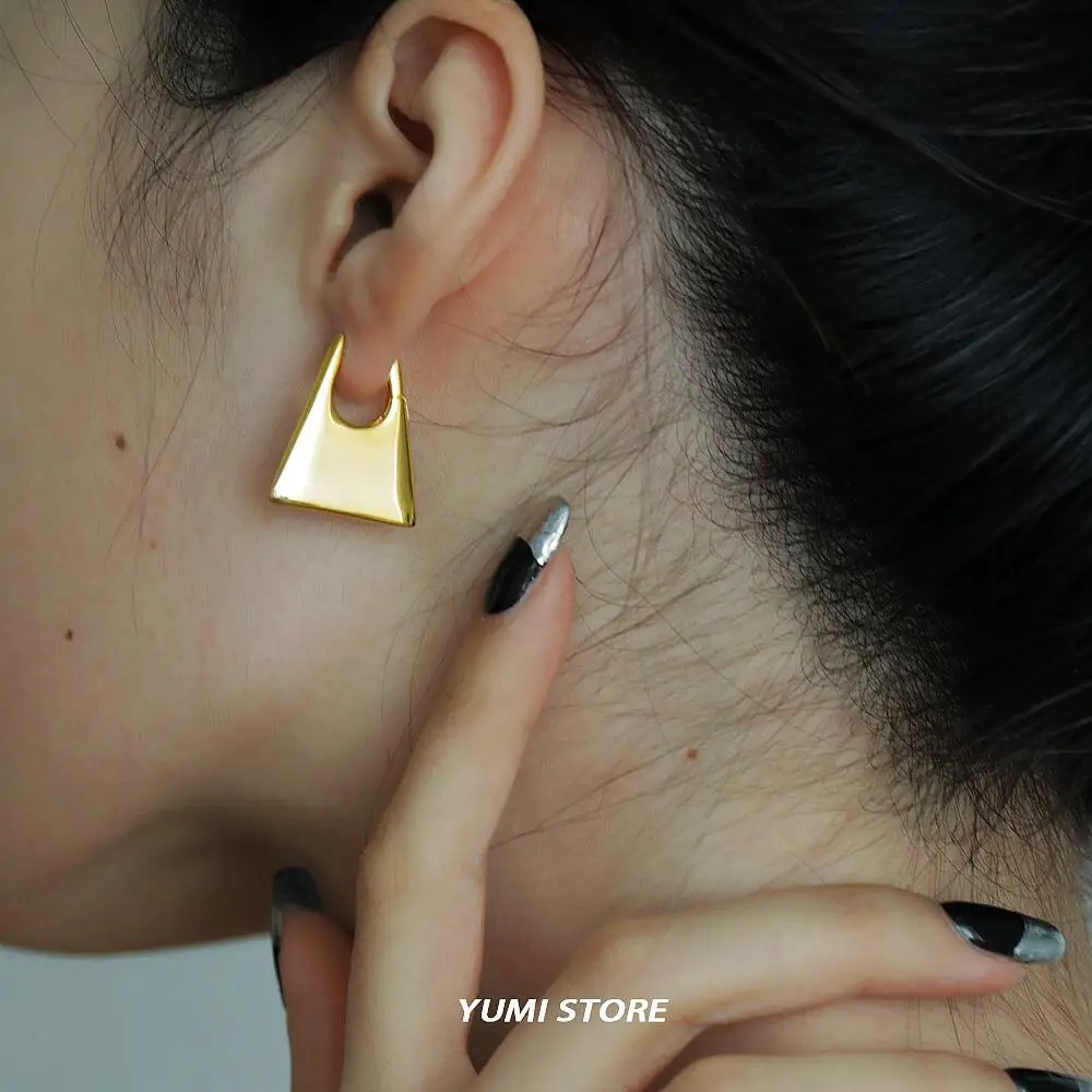 2024 Vintage Gold Color Geometric Earrings For Women New Design Luxury Trapezoidal Drop Earring Jewelry Simple Daily Accessories