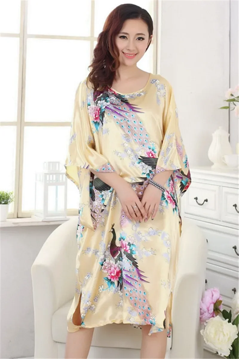 2025 New Short Style Loose Japanese Satin Peacock Woman Yukata Dress Bathrobe Gown Bride Bridesmaid Wedding Robes Sexy Sleepwear - view 3