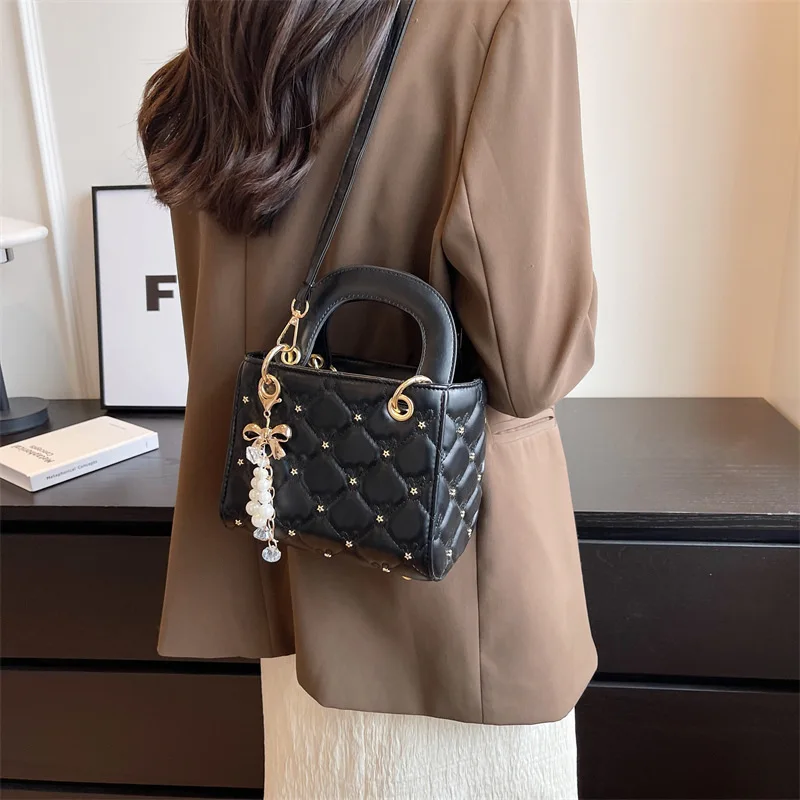 Temperament Women\'s Square Handbags for Party 2024 New Simple Versatile Single Shoulder Bags Elegant Fashion PU Crossbody Bag ﻿