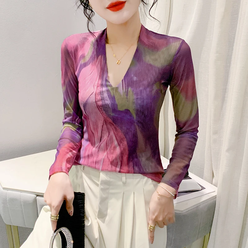 Faionable Long Sve V-Ne Me T-shirt da donna Autunno New Sle Base irt Youthful Print Double Layer Street Sle Top