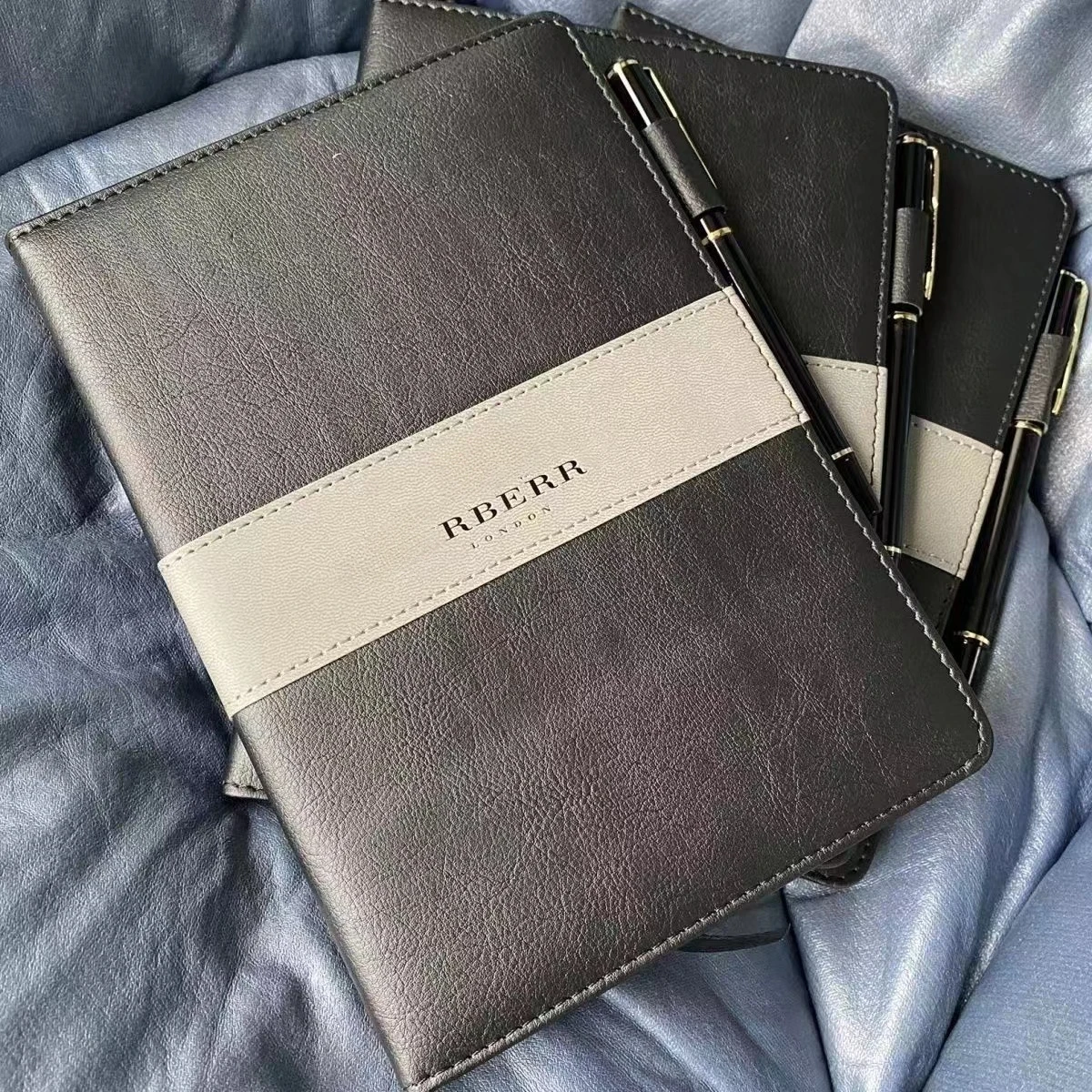 

2024 New B same brand Notebook Set Notebook Plus Signature Pen Light Luxury Business High-end Notebook Office Gift
