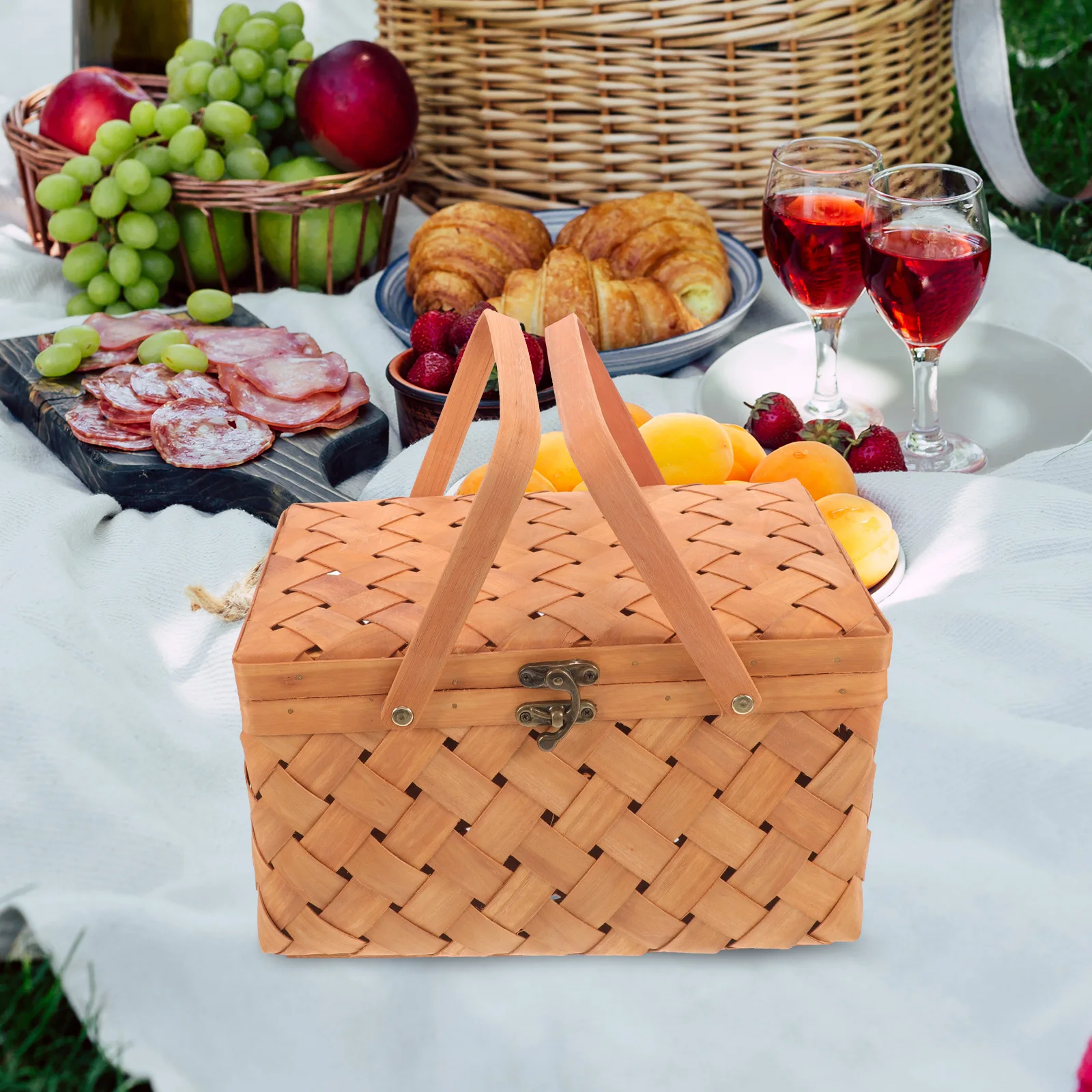 

Woven Fruit Storage Basket with Lid Sturdy Handle Portable Multifunctional Picnic Basket Decorative Kitchen Organizer