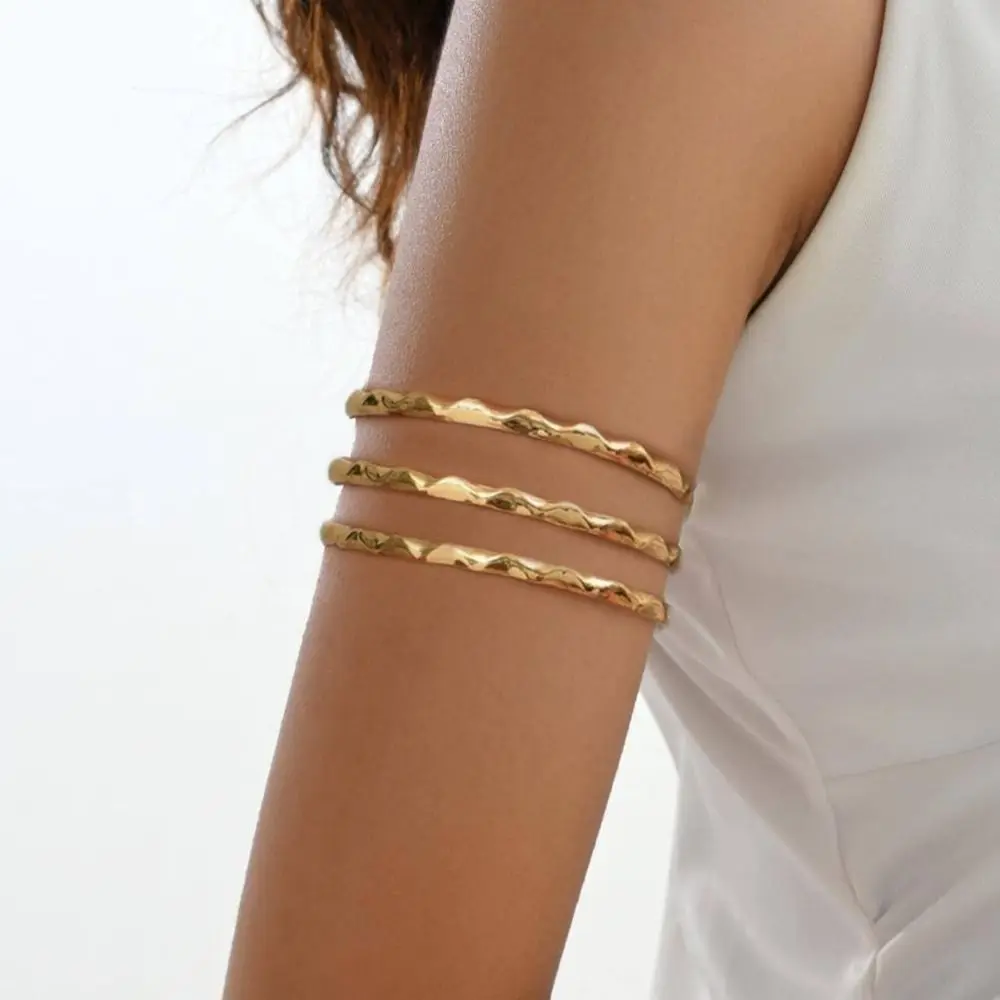 Elegante pulsera de brazo con apertura de Metal, brazalete abierto ancho ajustable de varios estilos, pulsera de brazo Retro de Color dorado, joyería de mano
