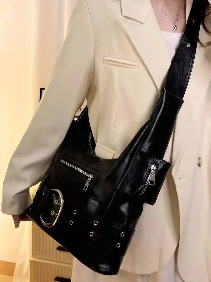 Bloom High Street Black Shoulder Purse Women Sweet Cool Hot Girls Leather Y2k Handbag Female Retro Casual Crossbody Bags