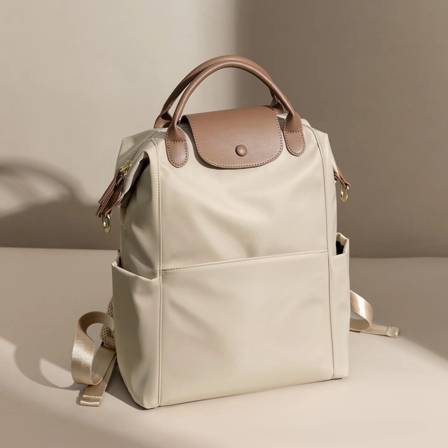 High‑End Backpack Casual Commuter Laptop Bag Lightweight Large‑Capacity Nylon Outdoor Daypack Business Travel Luggage Bag Women