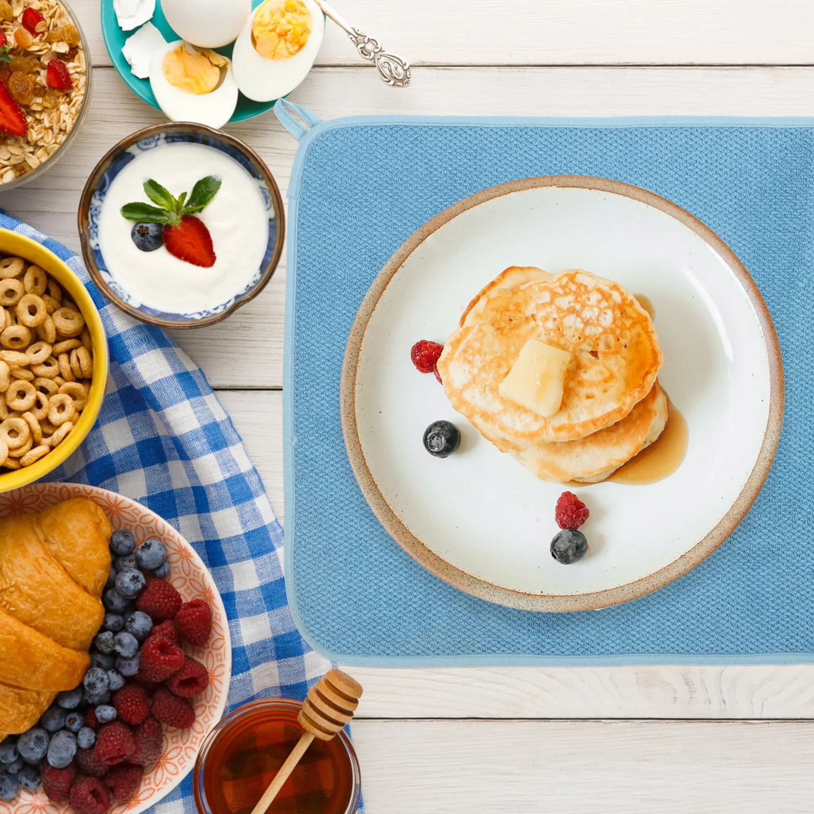 

Large Microfiber Dish Drying Mat Quick Dry Water Absorbing Kitchen Sink Mat Non Skid Surface for Utensils and Dishes Decorative