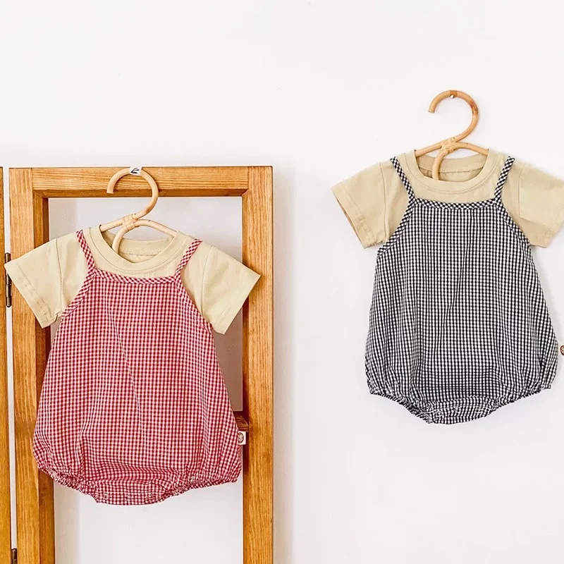 

Summer Newborn 2 Pieces Set Bodysuit 1 Khaki T-shirt + 1*Plaid Pattern Jumpsuit Baby Girls Cute Casual Outfit