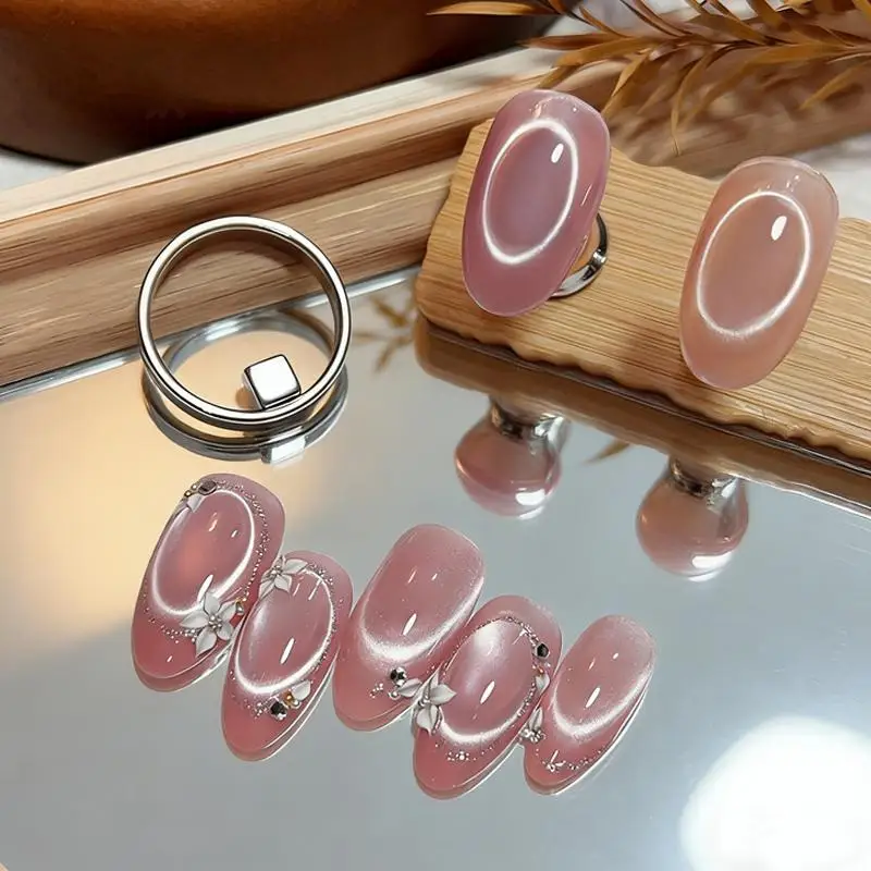 

Strong Cat Eye Nail Art Magnet, Circular Magnetic Guide Tool, Professional DIY Manicure Helper for Magnetic Gel Polish Decoratio