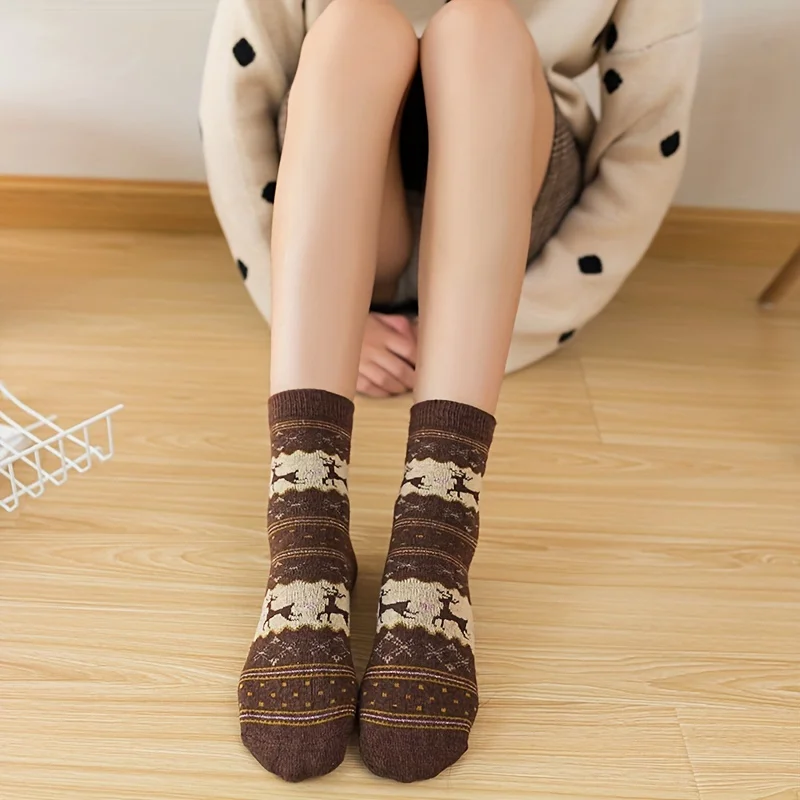 5 Pairs Elk Print Thickened Socks, Comfy & Warm Christmas Mid Tube Socks, Women\'s Stockings & Hosiery