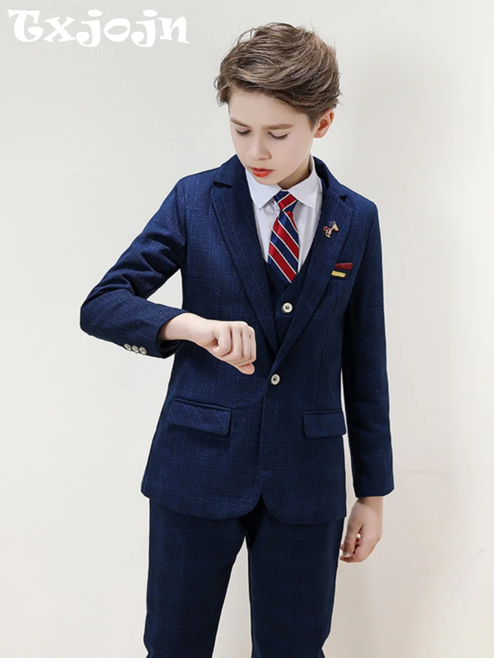 

Notched Lapel Boys Slim Fit Suits 3 Pieces Host Costumes Autumn Long Sleeved Kids Suit Set Birthday Party Tuxedo Plus Size