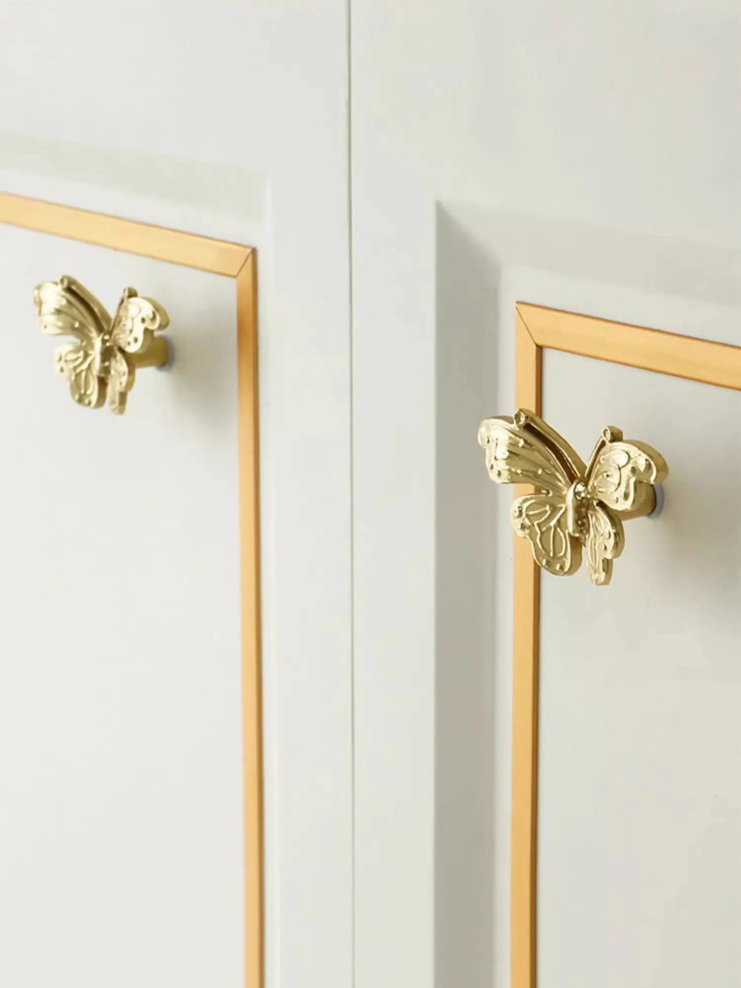 Creative Brass Butterfly Cabinet Handles Home Decor Wardrobe Pulls for Kids Gold Animals Furniture Hardware kitchen Accessories