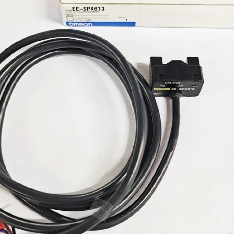 

New original authentic liquid level sensor EE-SPX613