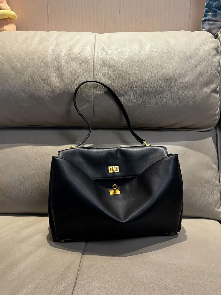 

Large Capaci Leather Tote Bag Women's Commuter Single oulder Crossbody Bag New 2025 Faionable Student Bapa