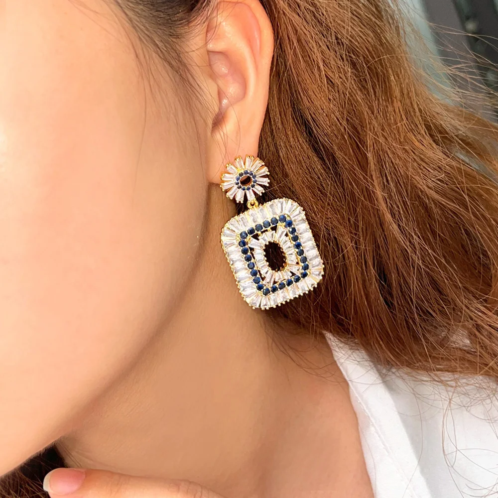 

Pera New Stylish Flower Charm Blue CZ Crystal Long Big Square Drop Dangle Earrings for Women Naija Wedding Jewelry Gift E092