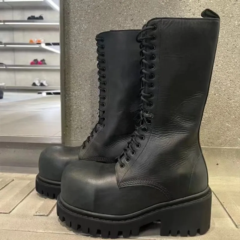 

Winter 2025 Bestseller: Lightweight Breathable Outdoor Hiking Boots Durable Slip-Resistant Hiking Boots Excellent