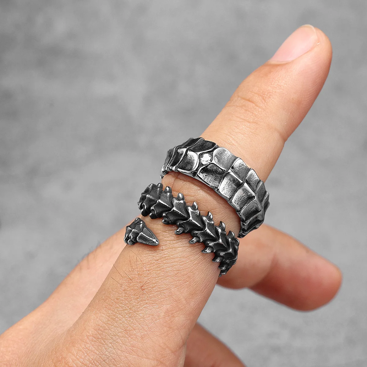 Eivil Dragon Spine Men Rings Stainless Steel Women Jewelry Punk Rock Vintage Black Cool Stuff Fashion Accessories Gift Wholesale view 3
