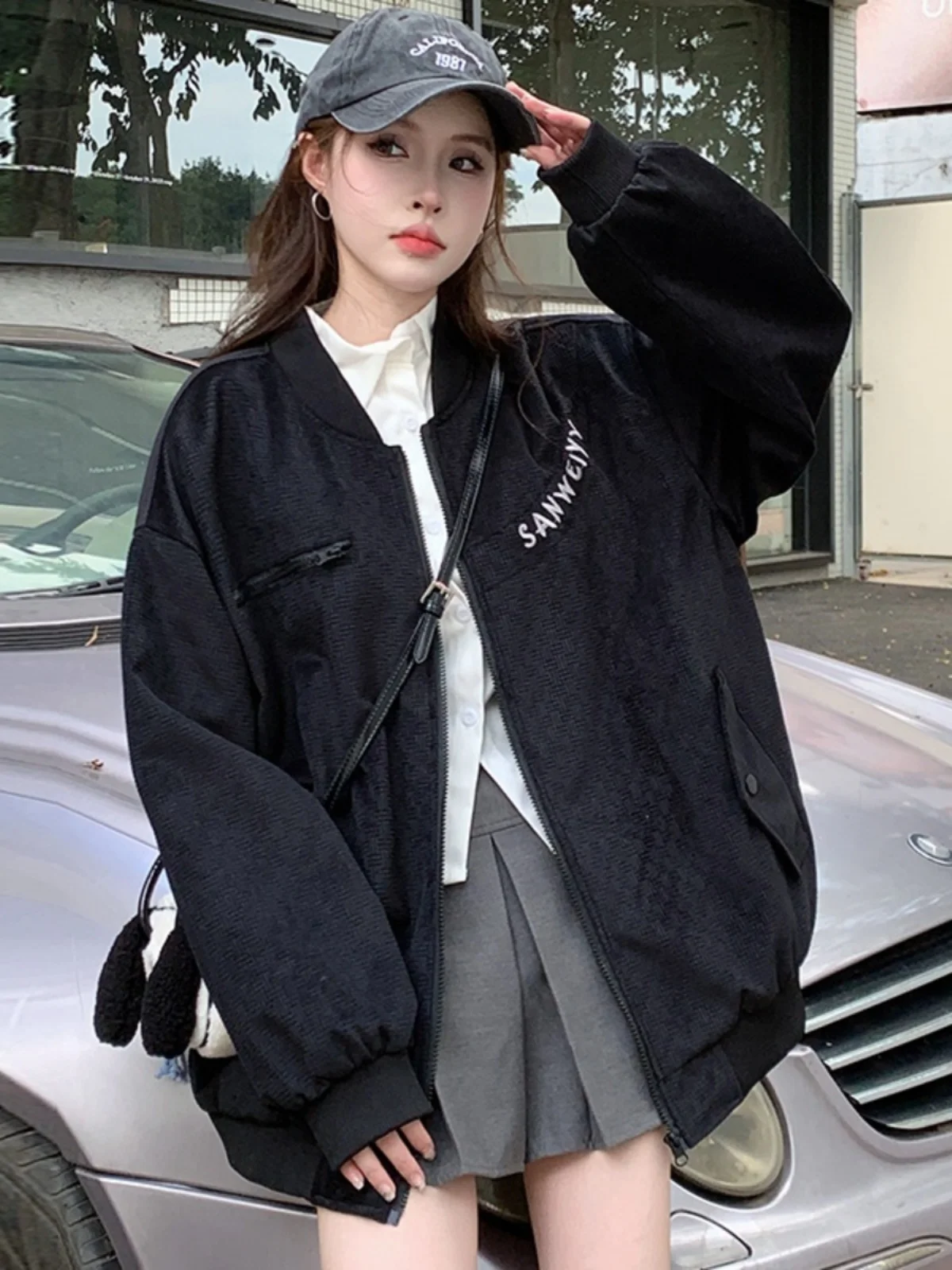 

Женские бейсбольные куртки красно-черные, осенние, утепленные, в стиле карго, с воротником, из вельвета, с усиленным швом, с декоративными вставками