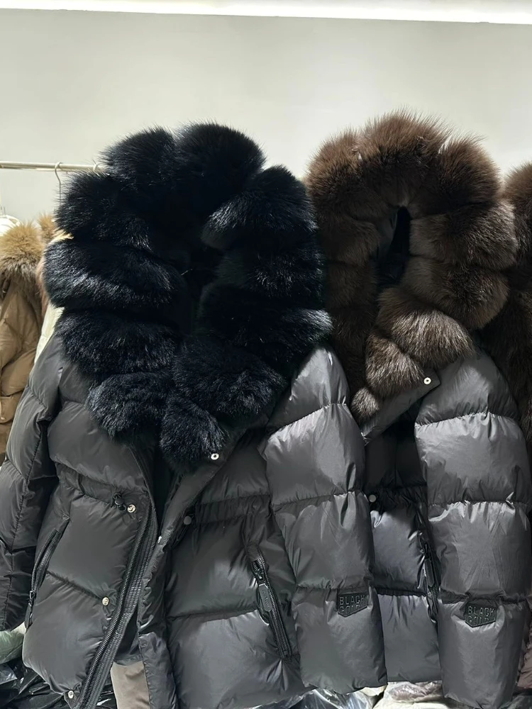 Abrigo de plumón de pato blanco con cuello de piel de mapache para mujer, chaqueta cálida de zorro Natural a la moda para invierno, Parkas, chaquetas acolchadas de piel auténtica de lujo