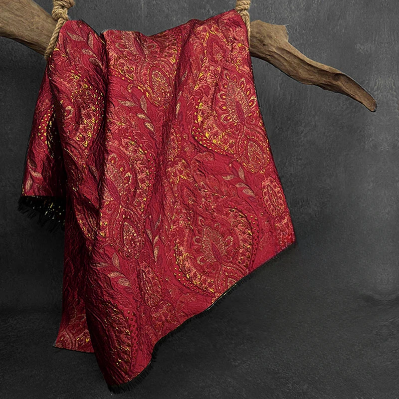 European Style Red Gold Blended Fabric Palace Style Shiny Silk Three-dimensional Texture Relief Jacquard Fabric Jacket Fabric