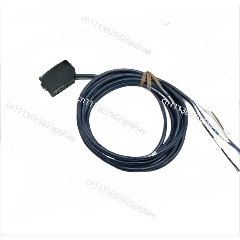 2pcs-high-quality-proximity-switch-e3z-ll61-e3z-l61-e3z-ll81-e3z-ll83-e3z-ll88-e3z-lr61-not-original-but-flat-replacement