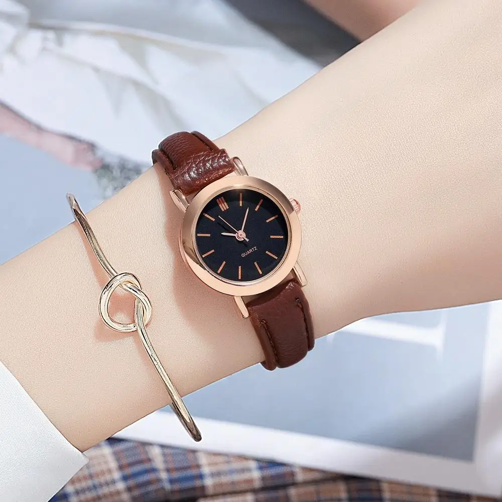 New small personality compact sweet wind student watch female fashion simple small dial belt wristwatch batch