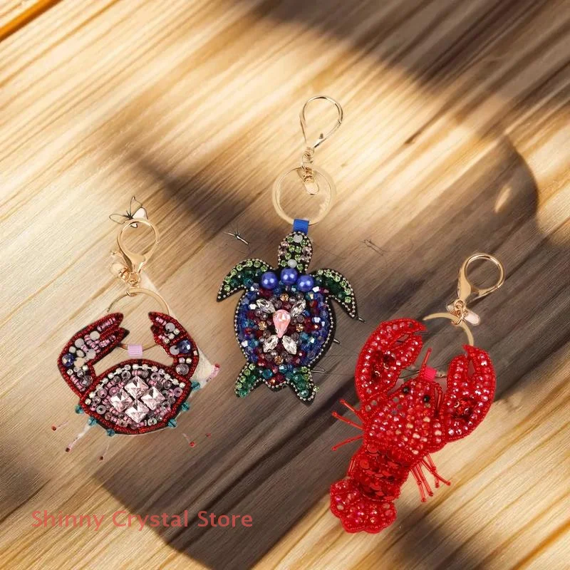 

Rhinestone Lobster Beaded Pendant Pretty Hand Sewn Bag Charms Crab Shells Turtle Hanging Rope Patches Applique Bag Lanyard