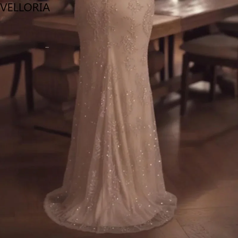 Vestido de Noche Encaje Champán Mujer - close-up view