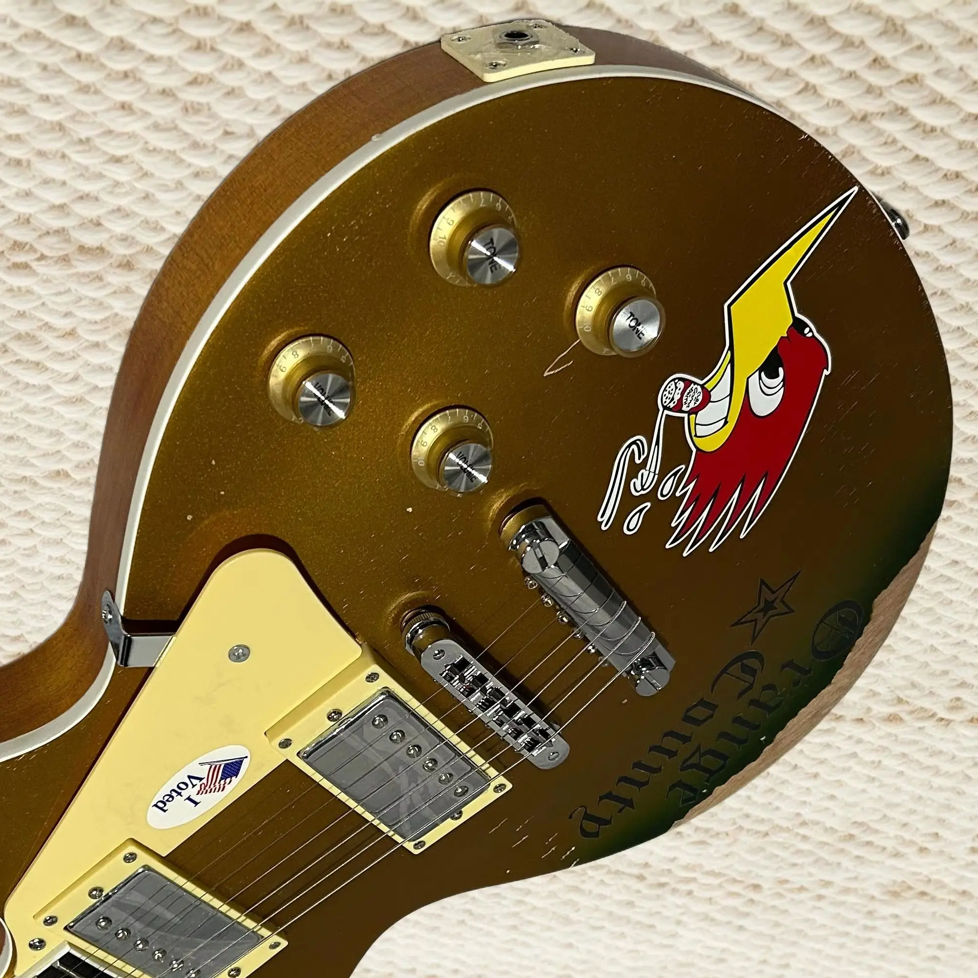 Aged Electric Guitar Vintage Finish Metallic Gold Version Rosewood Fretboard 22 Frets