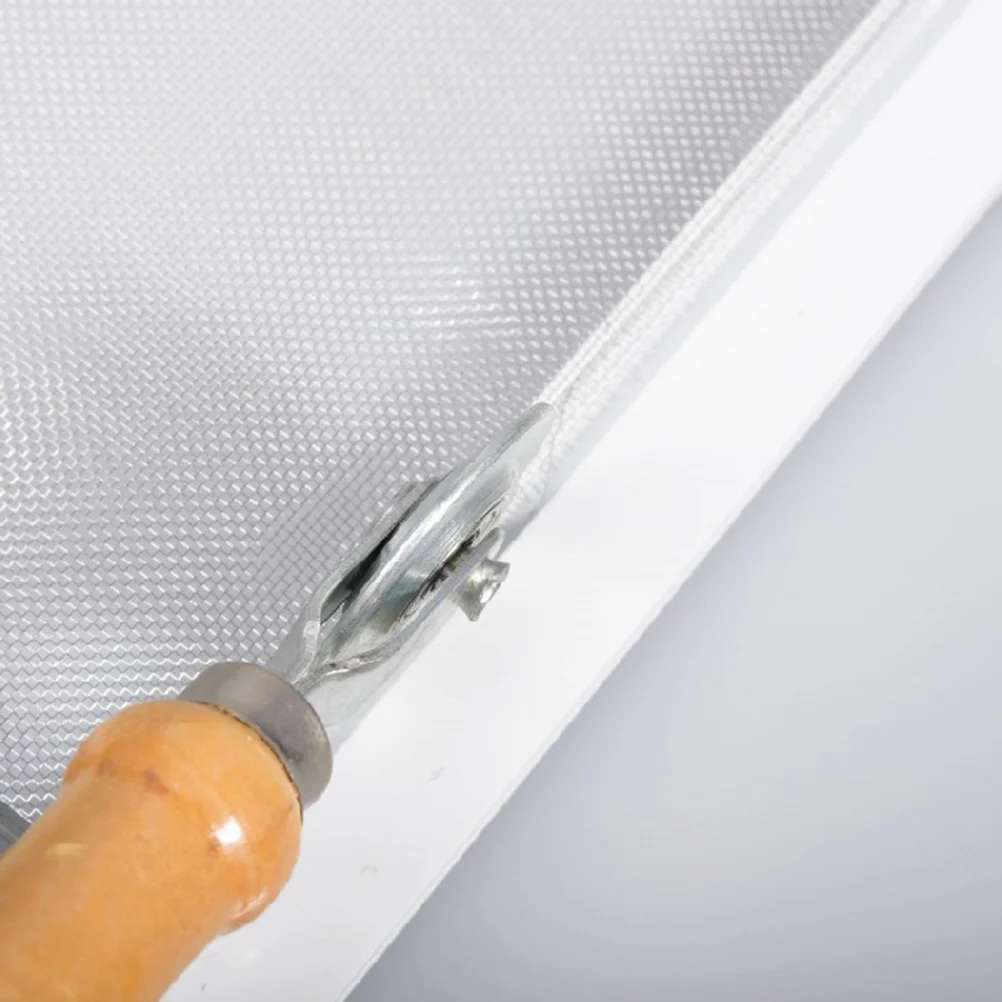 

Screen Pressure Roller Stainless Steel Bearings Wooden Handle Multi-Purpose Pressing Wheel Screen Changing Barn Yarn Tool